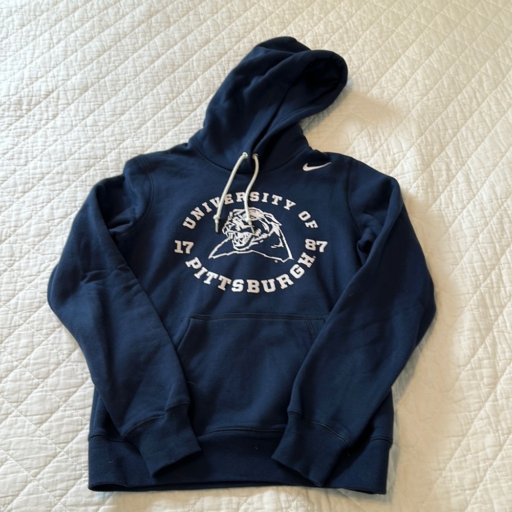 Women’s Nike Pitt hoodie
